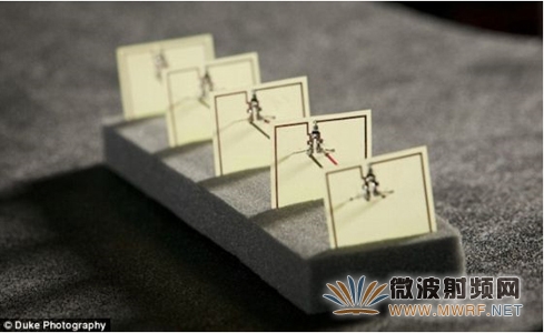 美學生用超材料打造神奇裝置 利用WiFi信號給手機充電