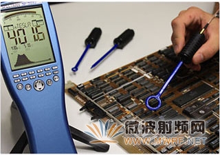 安諾尼頻譜儀及EMC天線和近場(chǎng)探頭在EMC&EMI預(yù)測(cè)試中的應(yīng)用