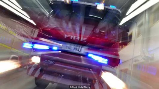 生活中警車和救護車的警笛聲是我們對于聲波多普勒效應的最直接感受